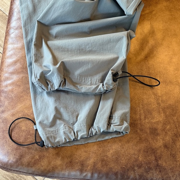 Nike Swoosh Women's High Rise Woven Cargo Trousers Sz Small Dark Stucco Sail - Picture 5 of 10